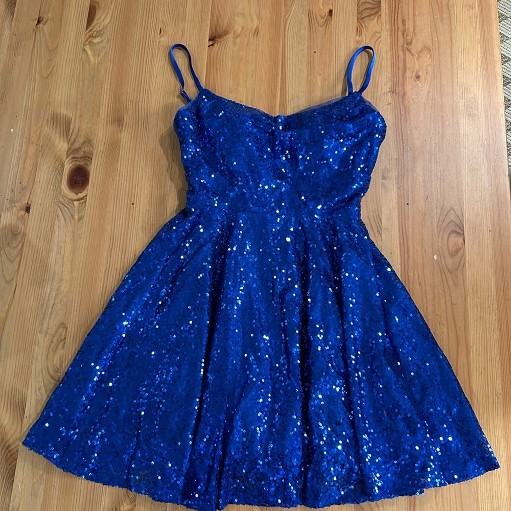 Elegant Blue Sequin Dress